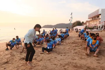 LINEALBUMกิจกรรมริมชายหาดเซนต์โทรเปซ๒๓๐๑๐๒13