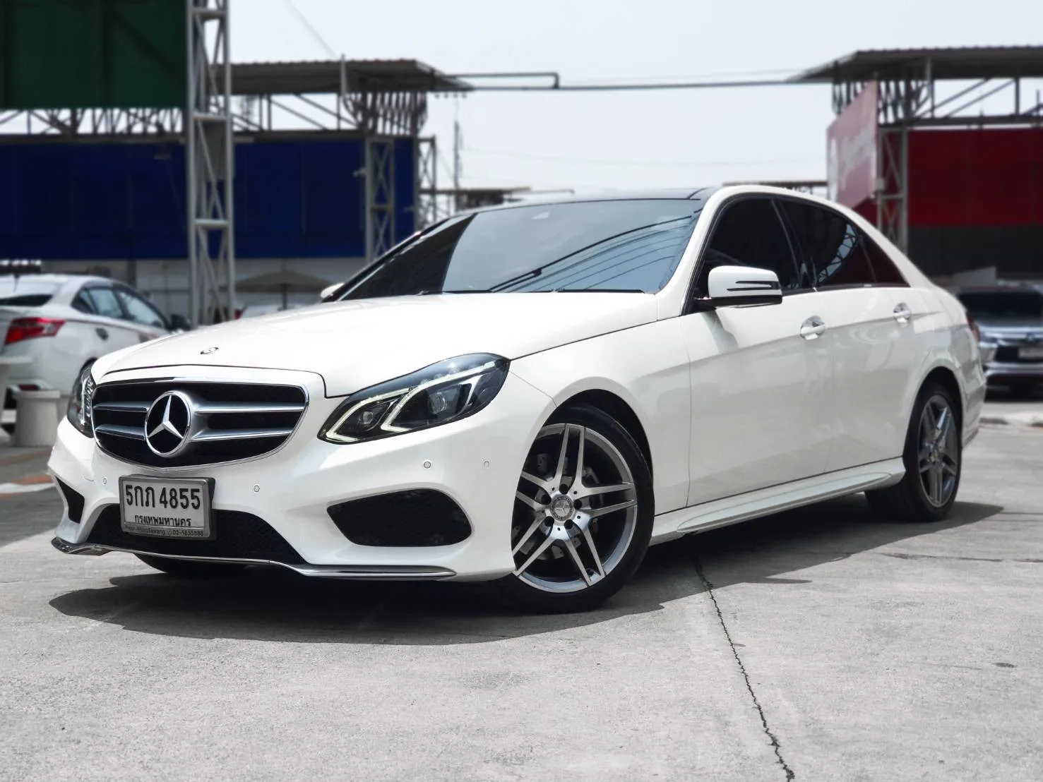 E 300 store hybrid mercedes