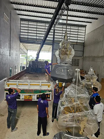 งานติดตั้งป้ายประติมากรรมหงส์