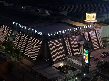 ป้ายอักษรติดอาคารอยุธยาซิตี้ปาร์ค