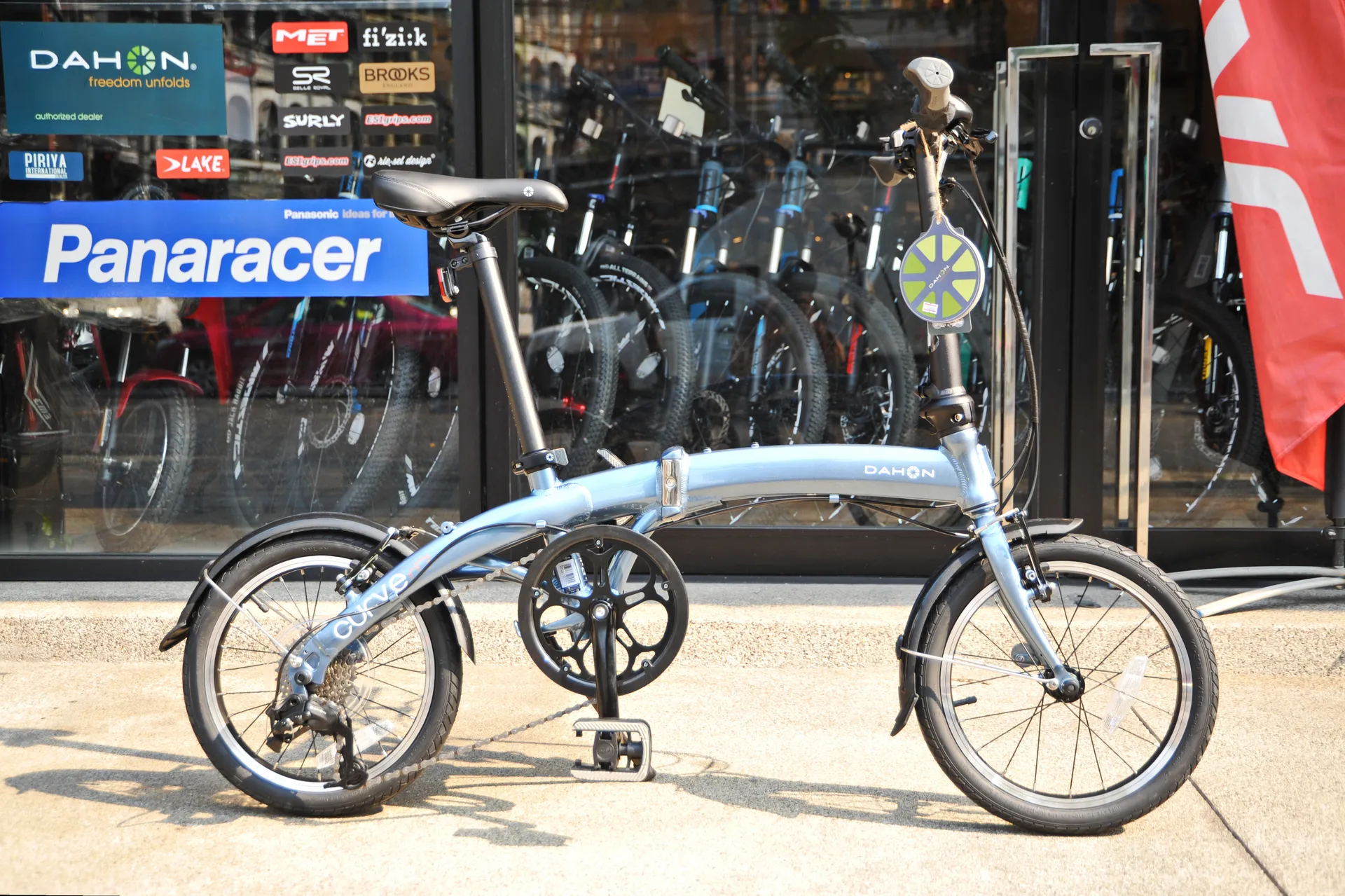 16 DAHON CURVE D7