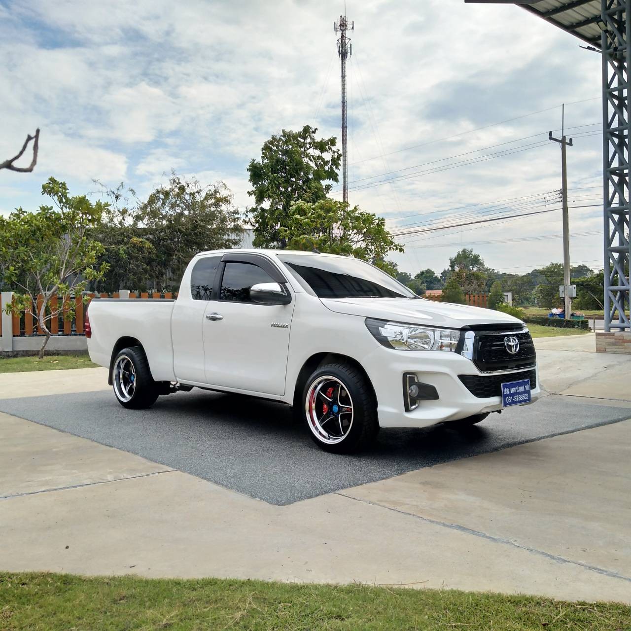 TOYOTA REVO SMART CAB 2.4 J PLUS MT. สีขาว ปี2562 (LA00487)