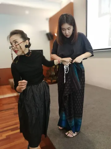 นุ่งซิ่น250519(198)