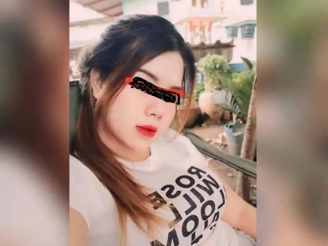 7837320