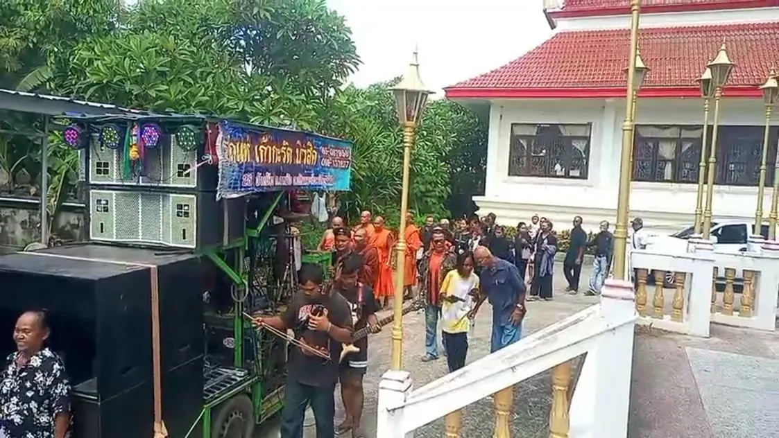 19244517dde11dc62fc22522f2f749643ab821615023a68e41e8203e0a7ba7d5