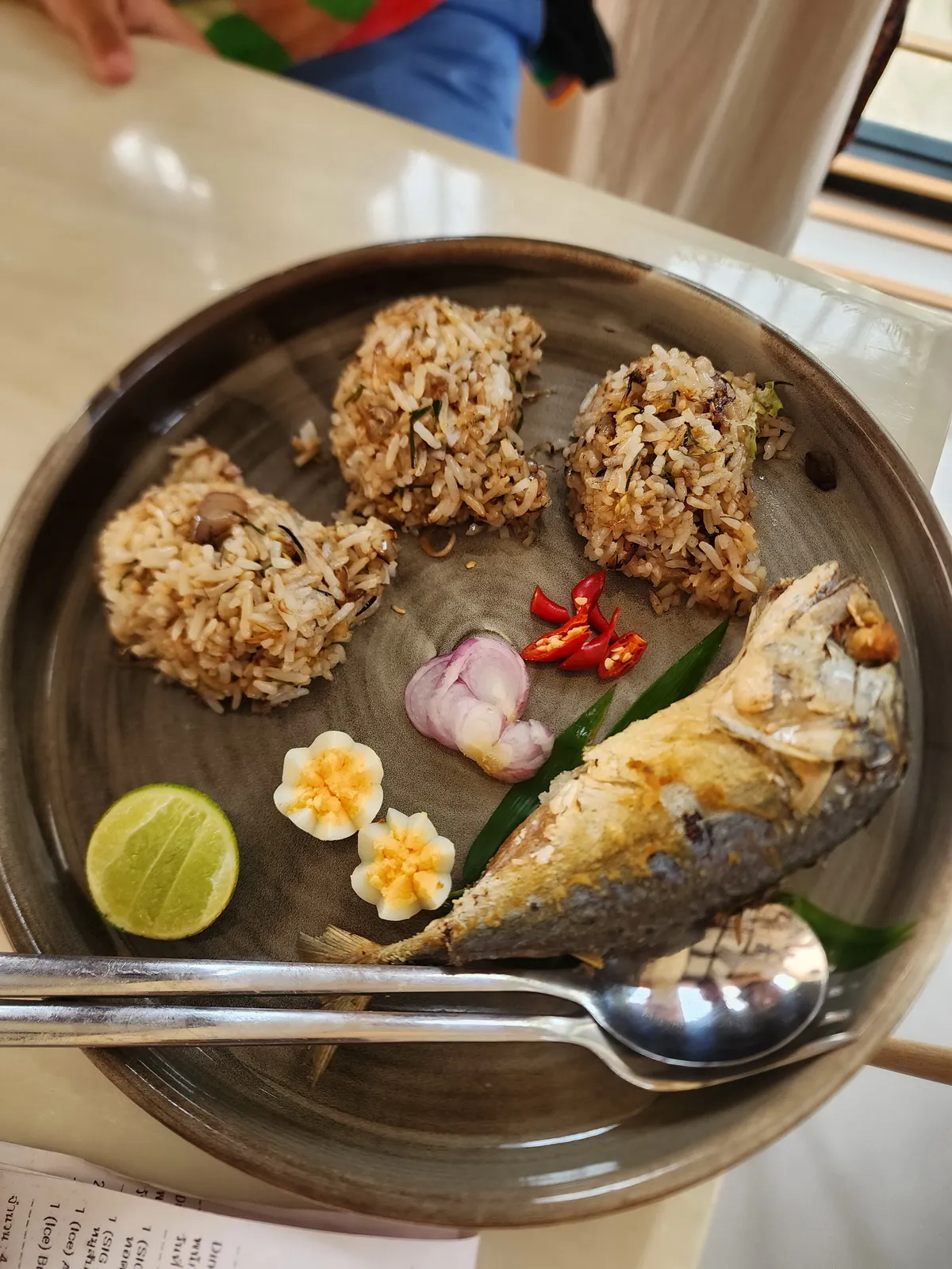 เมนูข้าวแมวคนกิน