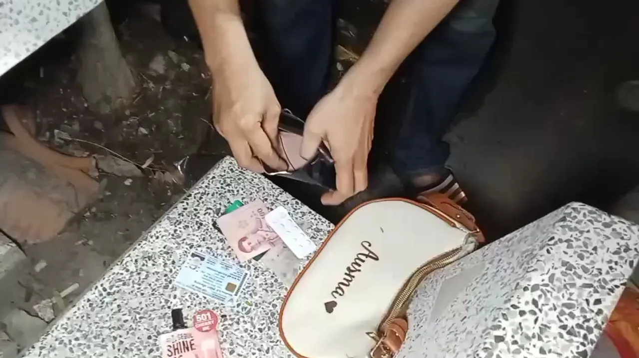 1737874636473