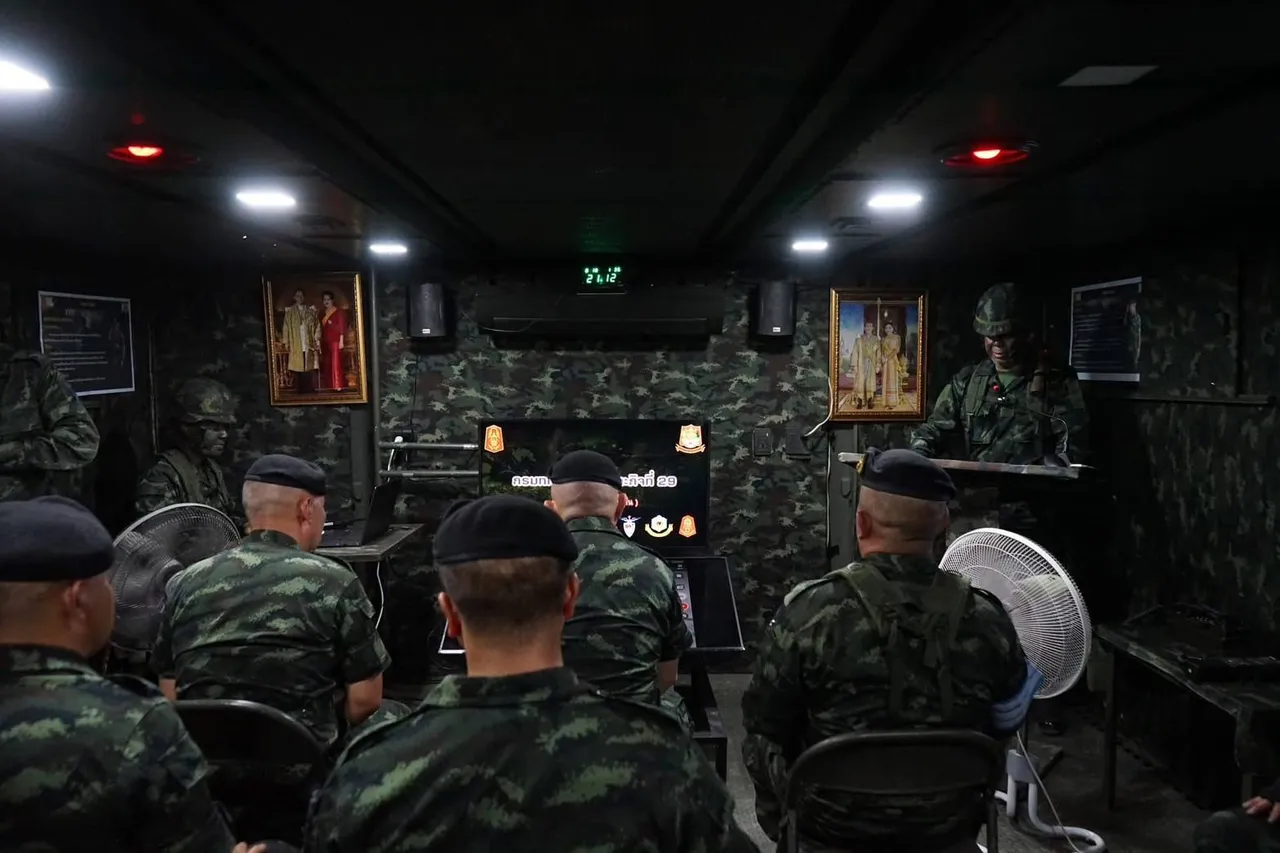 S242158100