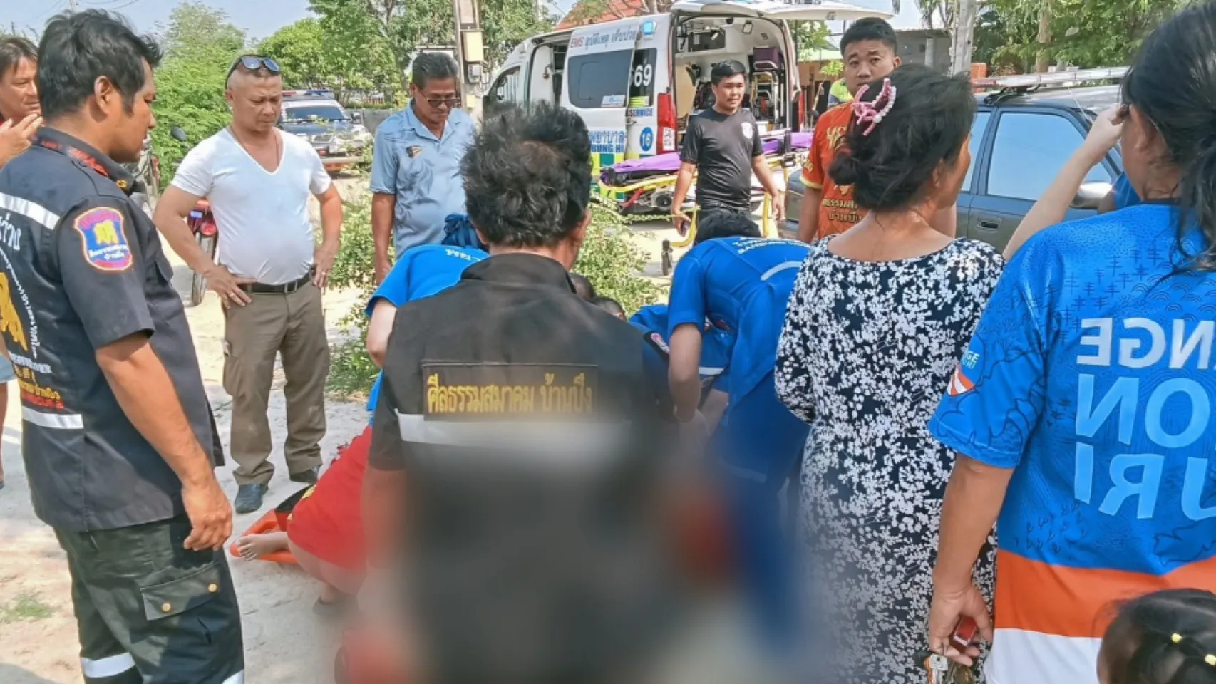 3096810