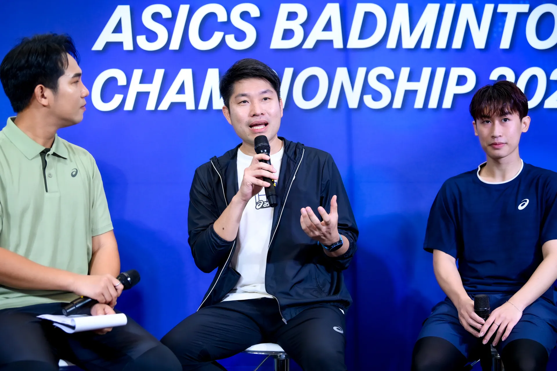 Asics_0020_0