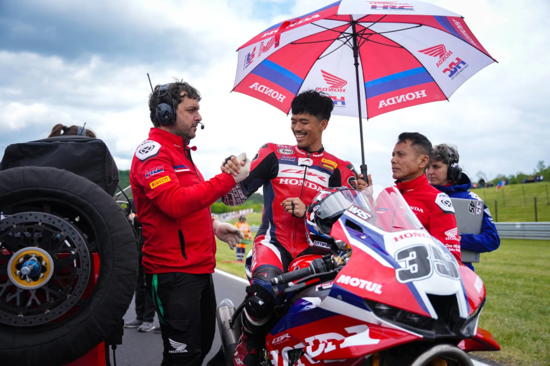 2WorldSBKmainracer
