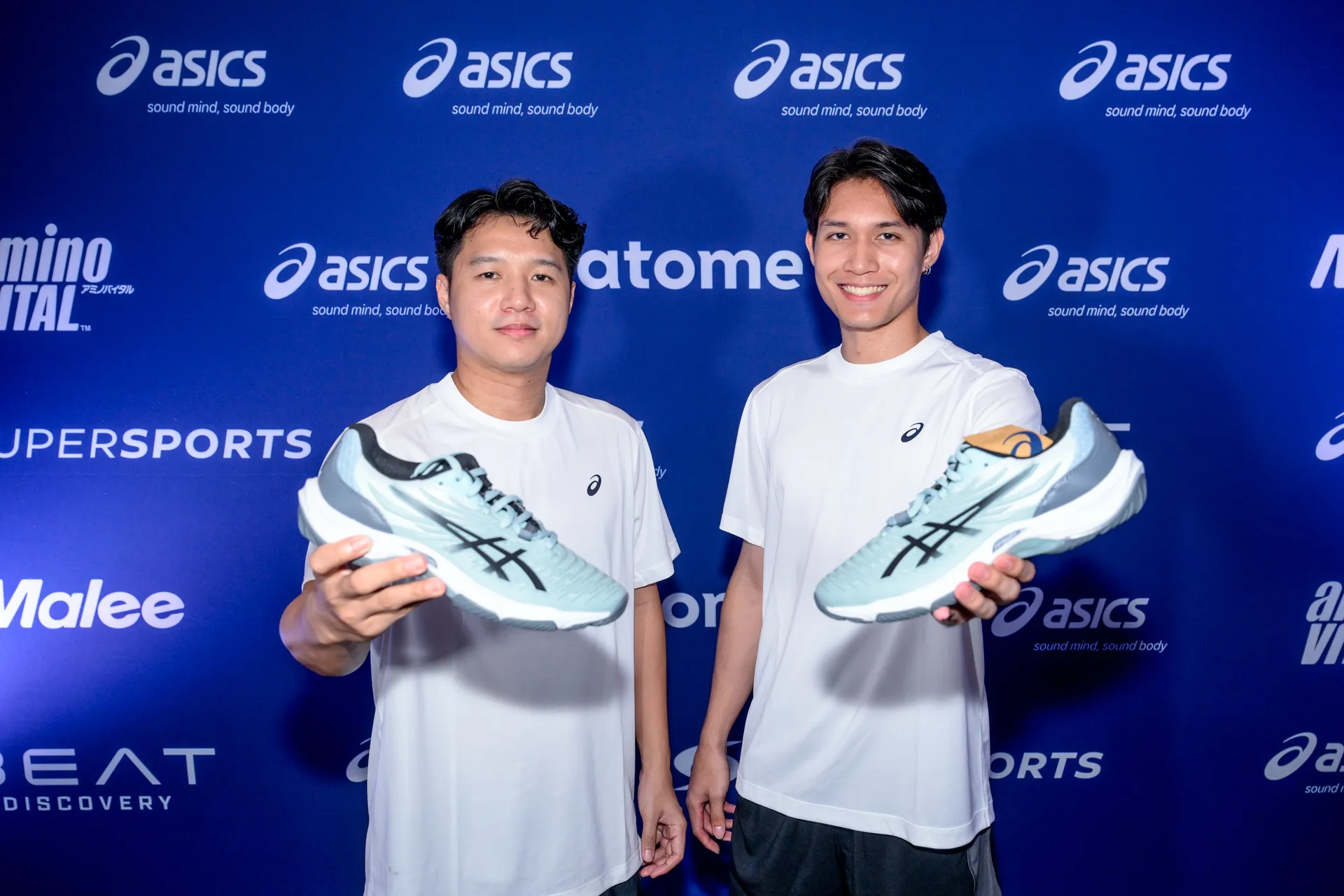 Asics_0010_0