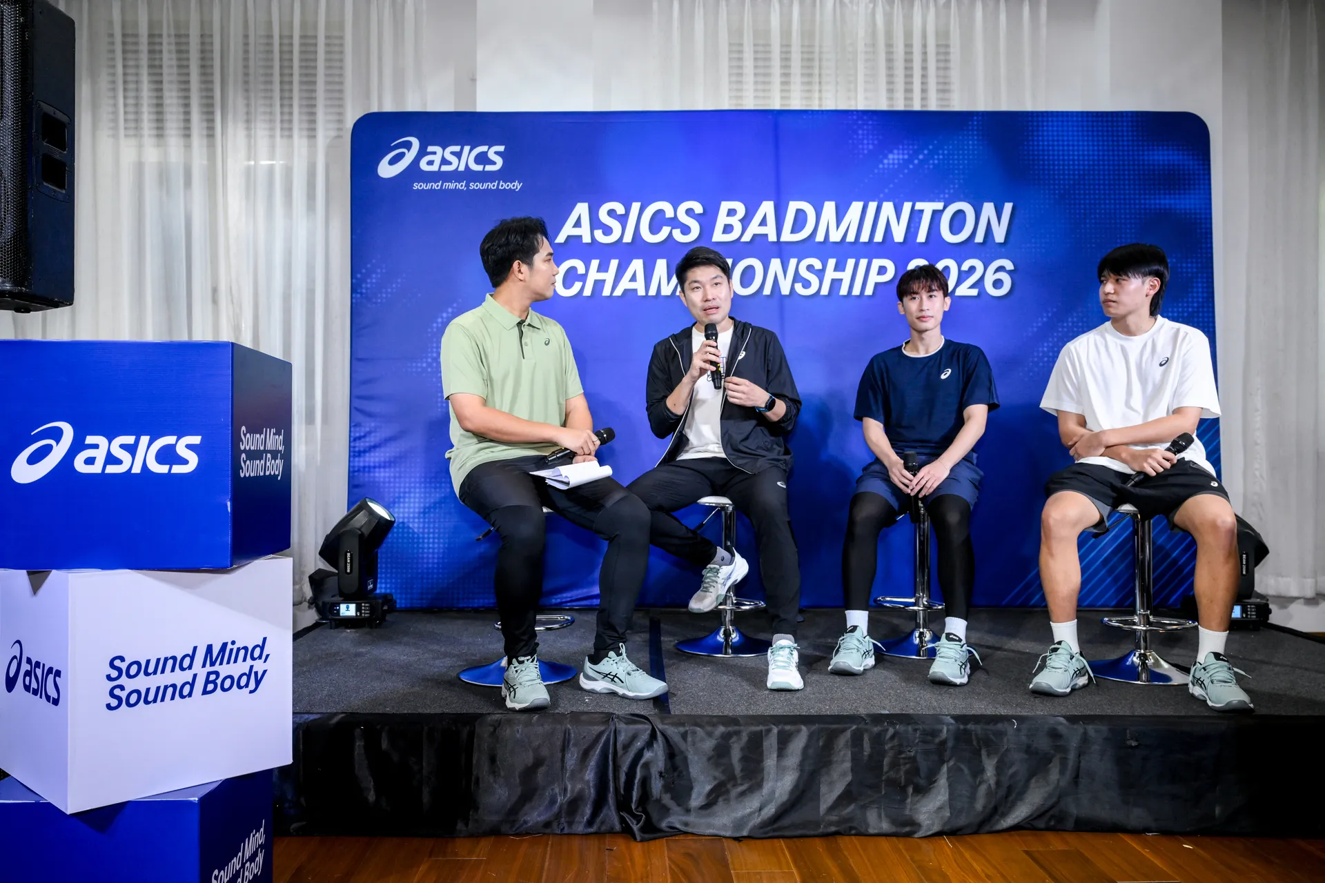 Asics_0022_0