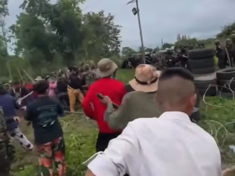 17581048956570