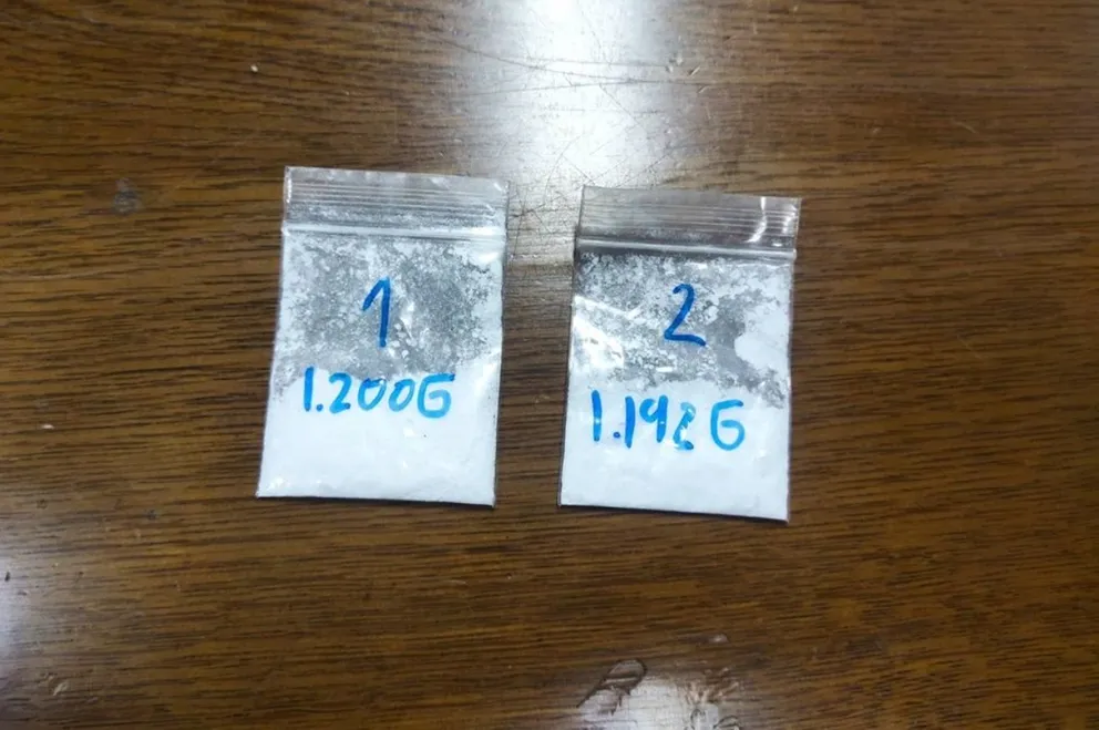 1696656806655