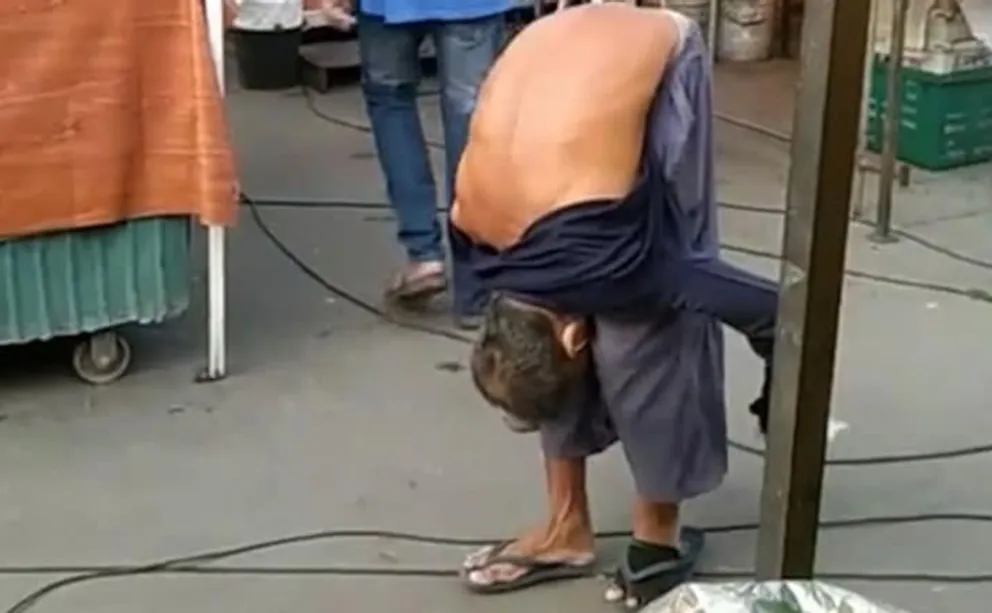 1698472305664