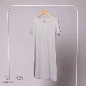 03เดรสสีเทาอ่อนโชว์