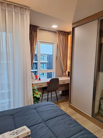 w33