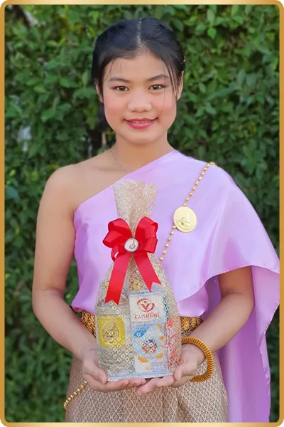 ชุดตักบาตรประจำวันเกิด