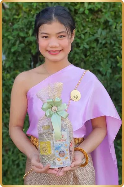 ชุดตักบาตรประจำวันเกิด