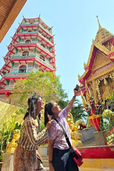 โกเอกรถตู้เช่า3