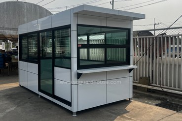 9913