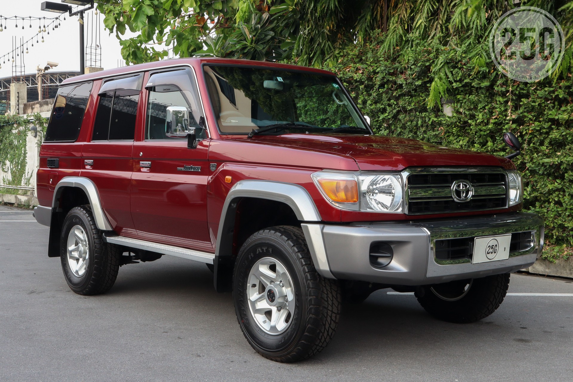 2015 Toyota Land Cruiser 70 series 30th Anniversary Merlot Red