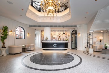 ChateauDuVillage12000008Chateau-Lobby