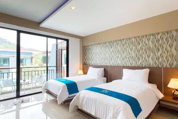 PhUBeach(25)