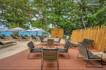 TheBeachfront12000008RZ191121-112