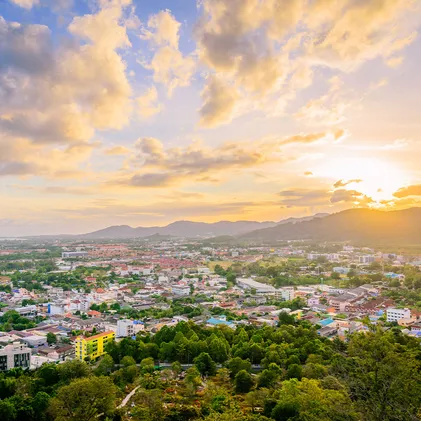 ในเมือง-1040x10400000shutterstock563735305