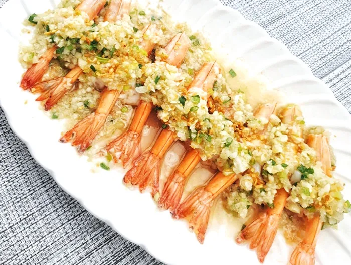 jarinthip-กุ้งนึ่งกระเทียม