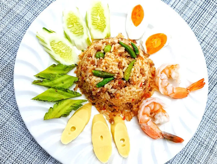 jarinthip-ข้าวผัดน้ำพริกลงเรือ