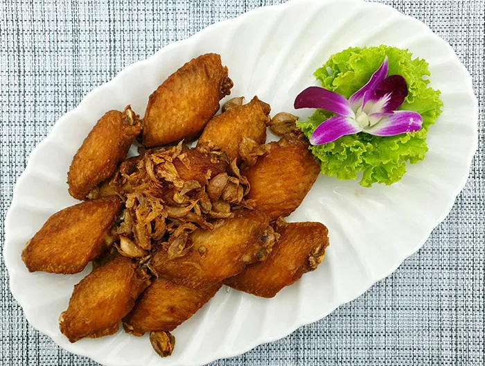 jarinthip-ปีกไก่ทอดกระเทียม