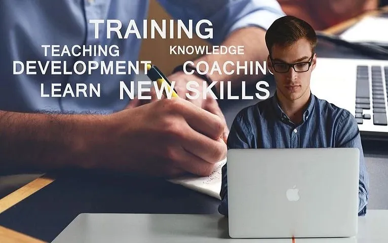 laptop-1071781480