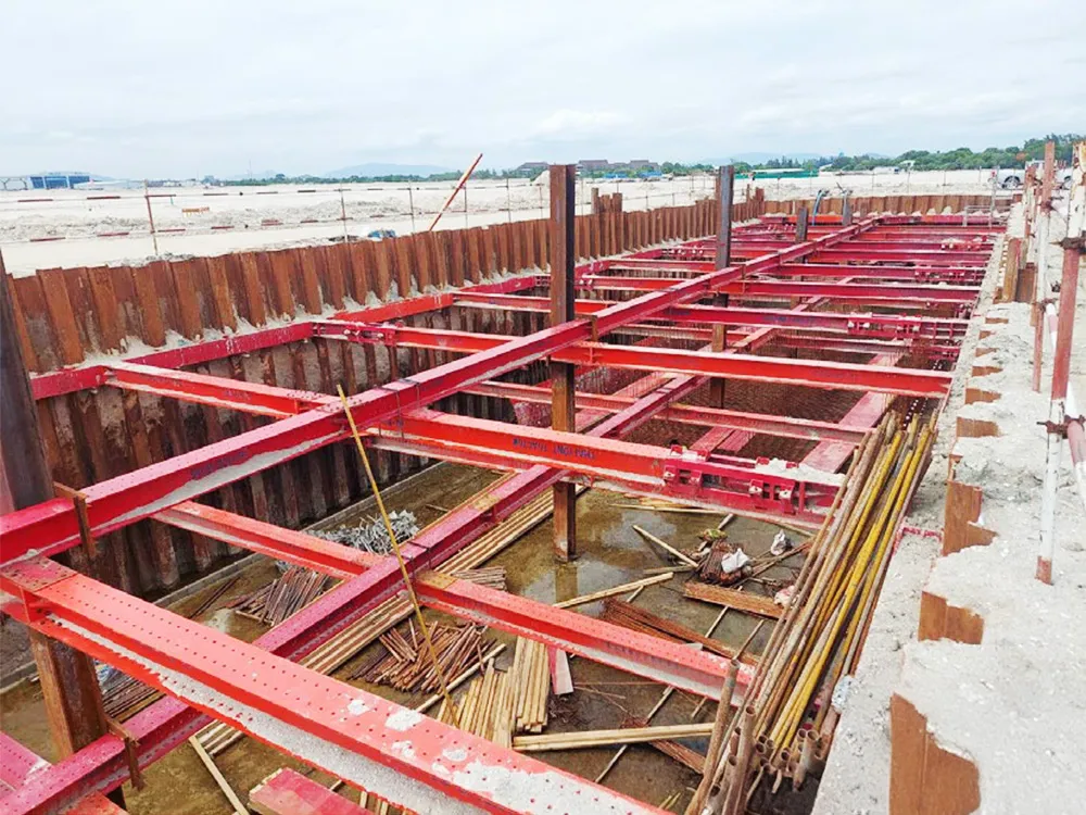 งานติดตั้งเสาเข็มพืดเหล็ก-พร้อมค้ำยัน-(Sheet-pile-Bracing)