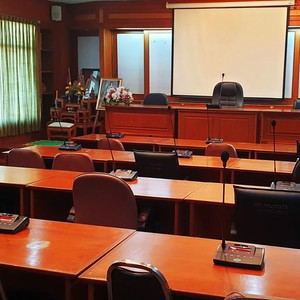 ภาพติดตั้งไมค์ประชุมท