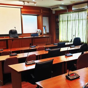 ภาพติดตั้งไมค์ประชุมท