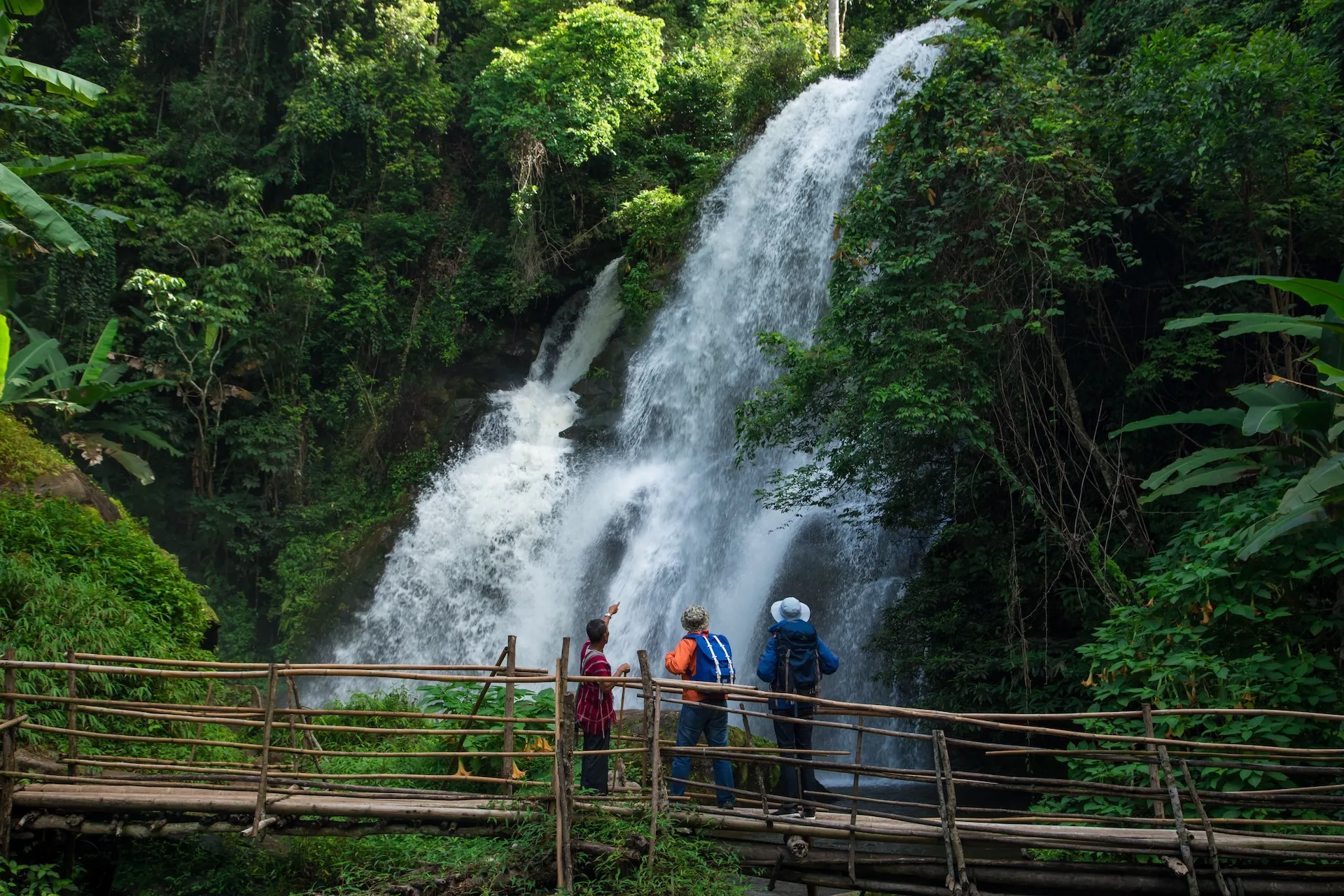 ChiangMai-DoiInthanonNationalPark-PhaDokSiaoWaterfall(น้ำตกผาดอกเสี้ยว)170003BBcopy