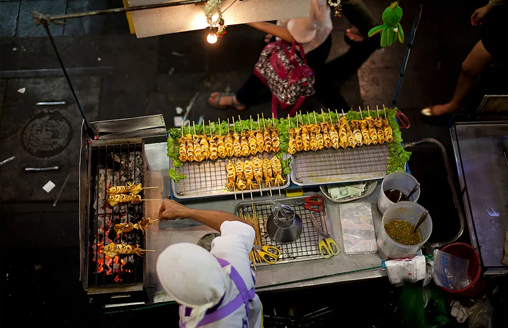 Pattaya-by-Night-with-Local-Food-Tour