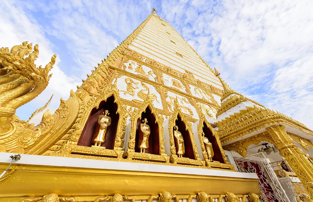 wat-phra-that-nong-bua-morning-ubon-ratchathani-thailand