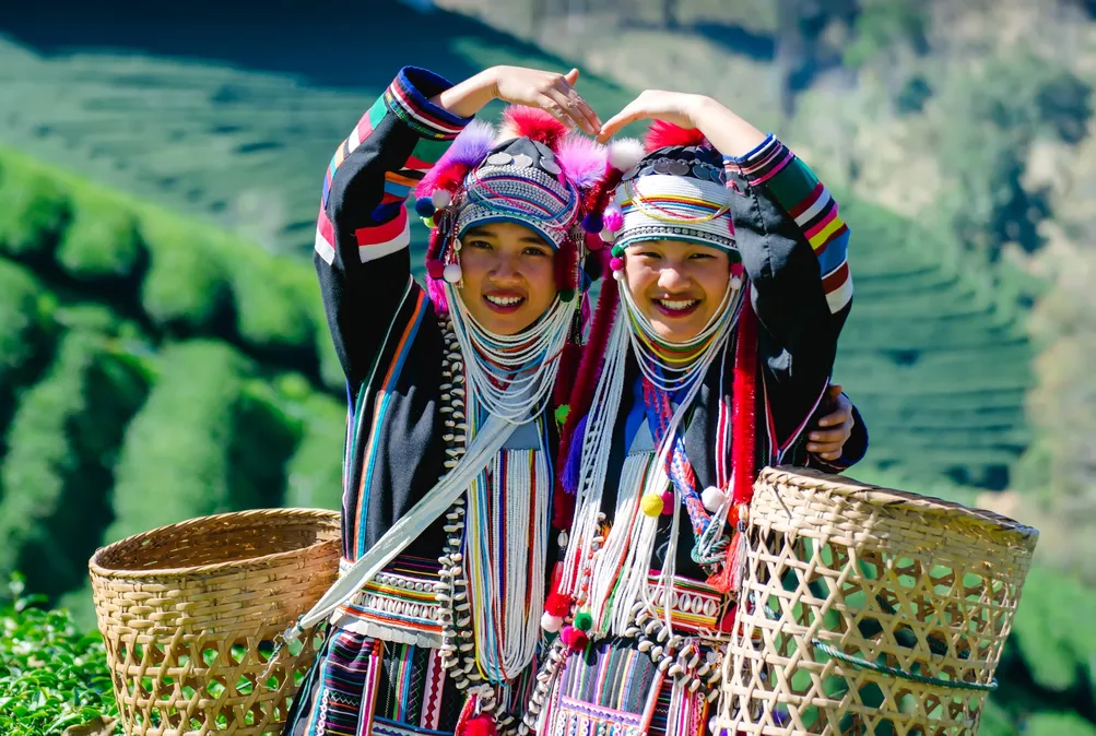 Akhatribe,Akhahillstandingonthemountaininthemorning,ChiangRaiThailandshutterstock1459515947copy