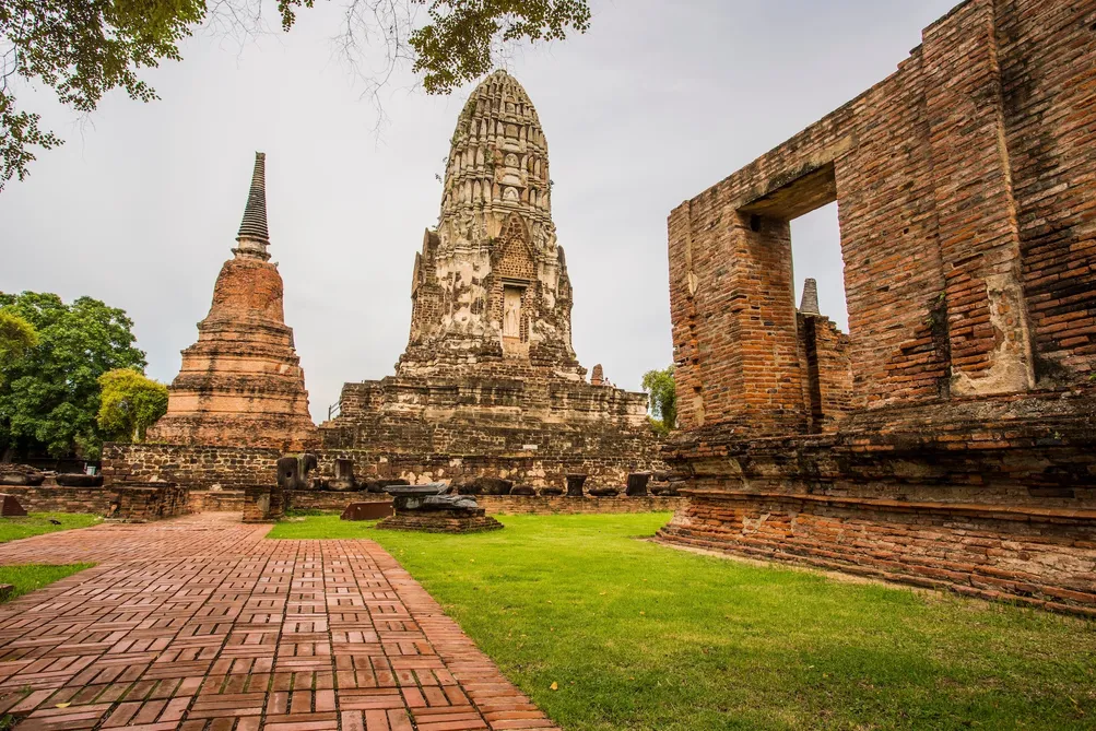 AyutthayaWatRatchburanaAyutthayacopy