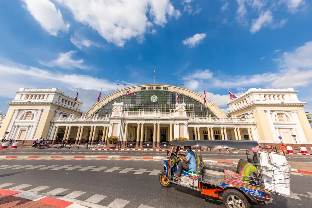 Bangkok-HuaLamphongRailwayStation(สถานีรถไฟหัวลำโพง)211024MCcopy2