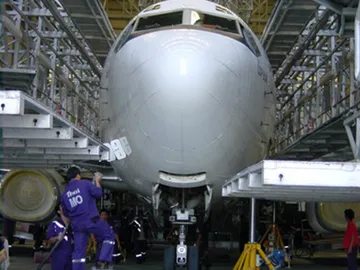 Narow-body-fuselage-dock5