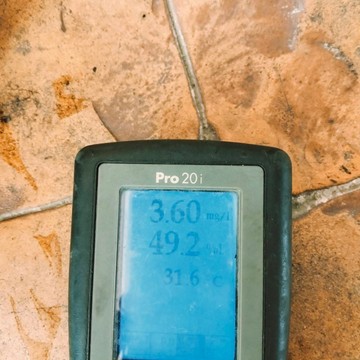 258000