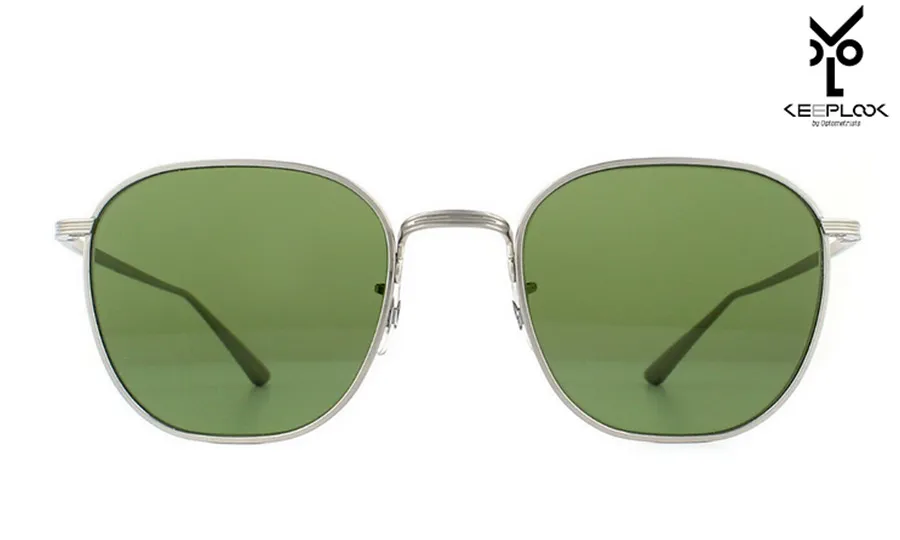 Oliver-Peoples-The-Row-Board-Meeting2-494