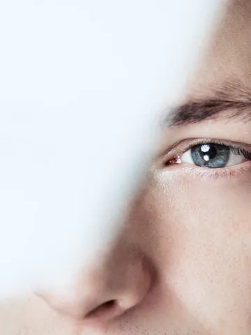 Contact-Lenses-Fitting