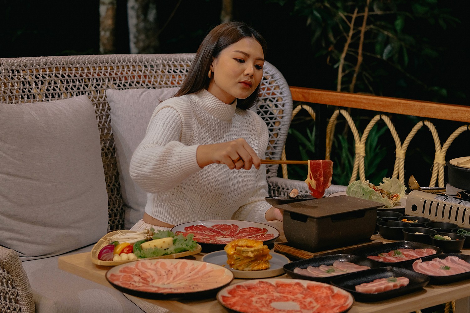 Experiences-&-Dining3