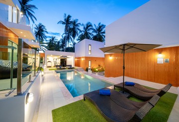 Jacuzzi-Pool-(16)